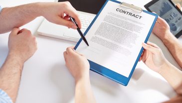 The process of signing new business contract